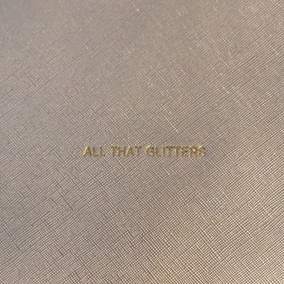 ❌SOLD❌ NWT: Metallic silver clutch “All that Glitters” - Picture 3 of 4